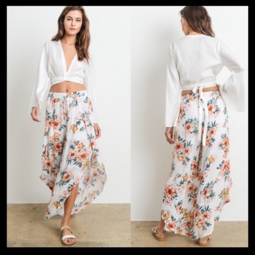 *Charme U White Floral Print Flowy Wide Split Leg Small Pants #D